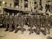 1 мая 1960г. Почетные шахтеры шахты Южно-Сахалинская на демонстрации в Южно-Сахалинске